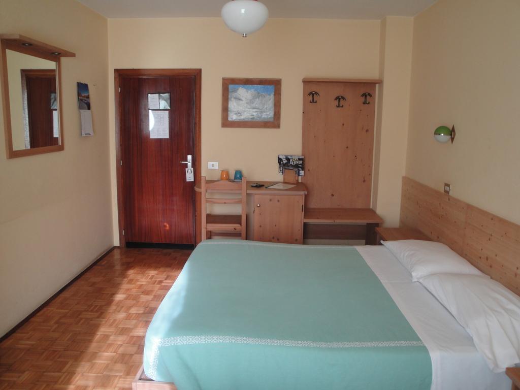 Hotel Viola Valdidentro Ngoại thất bức ảnh