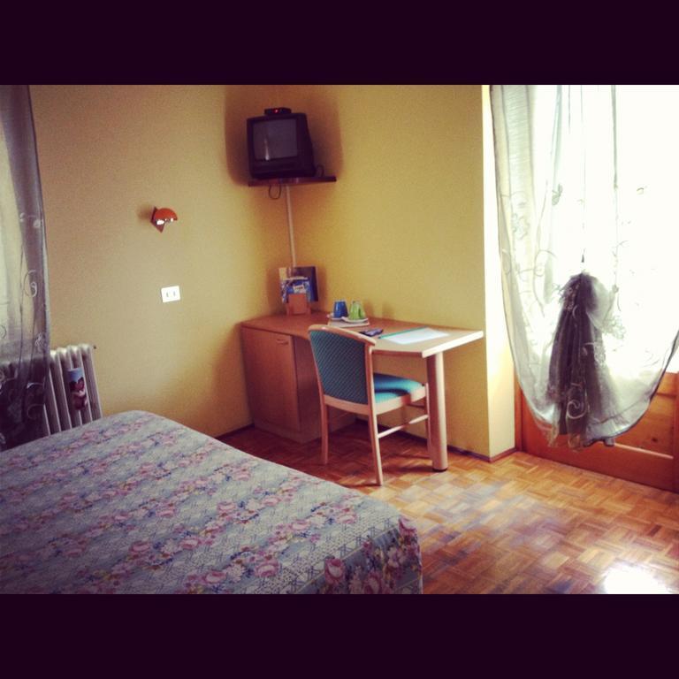 Hotel Viola Valdidentro Ngoại thất bức ảnh